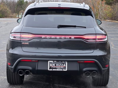 2026 Porsche Macan Base