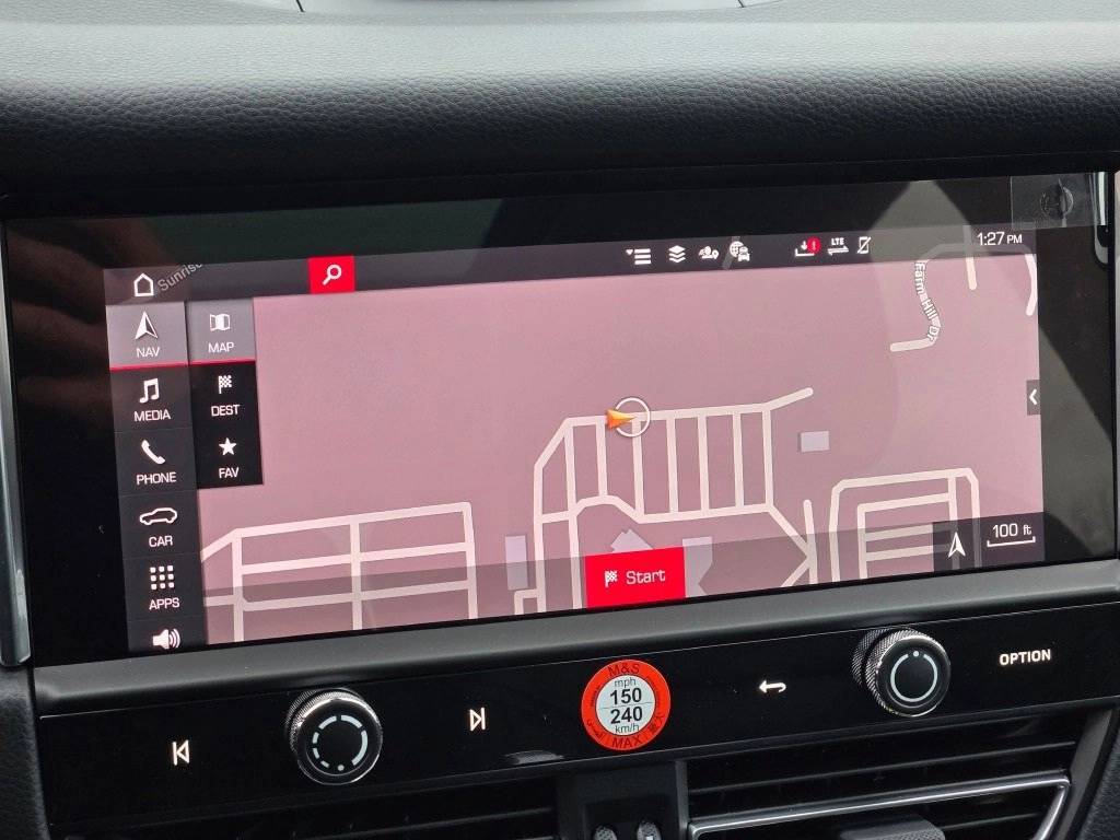 2026 Porsche Macan Base