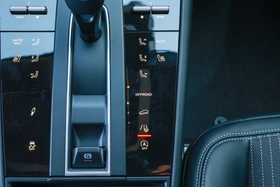 2026 Porsche Macan T