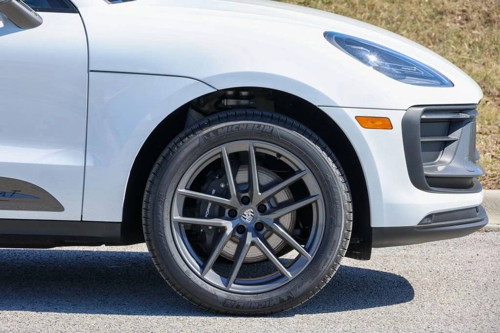 2026 Porsche Macan T
