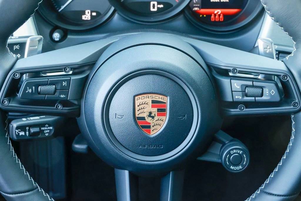 2026 Porsche Macan T