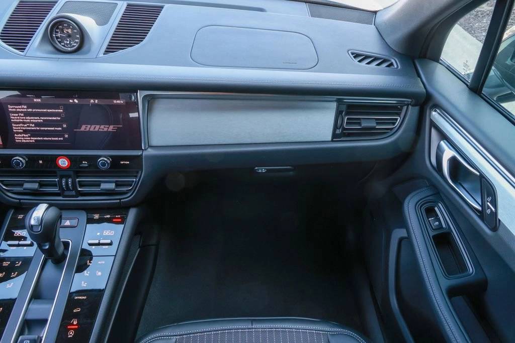 2026 Porsche Macan T