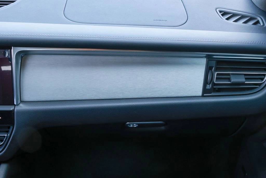 2026 Porsche Macan T