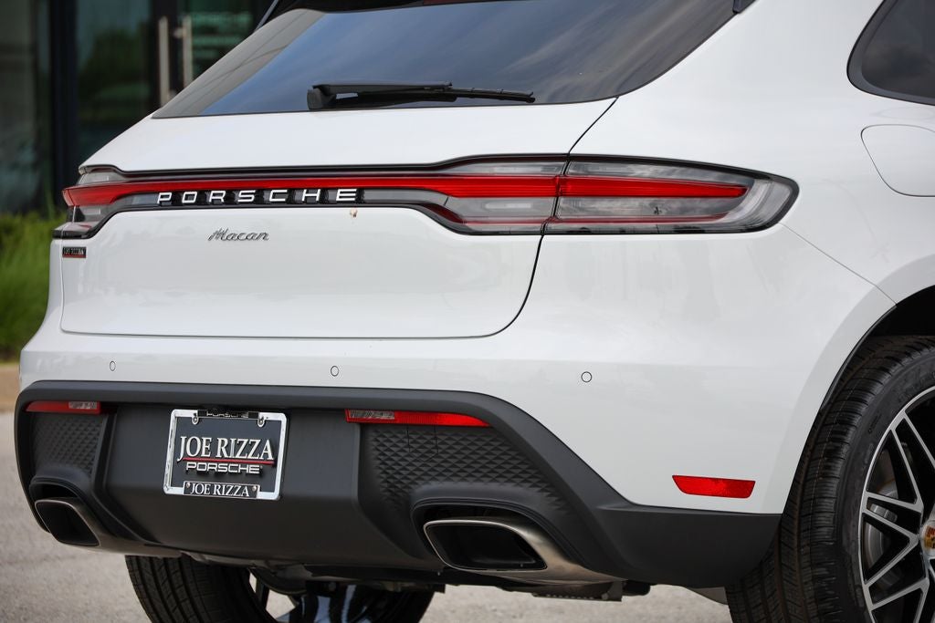 2026 Porsche Macan Base