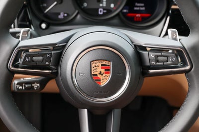 2026 Porsche Macan Base
