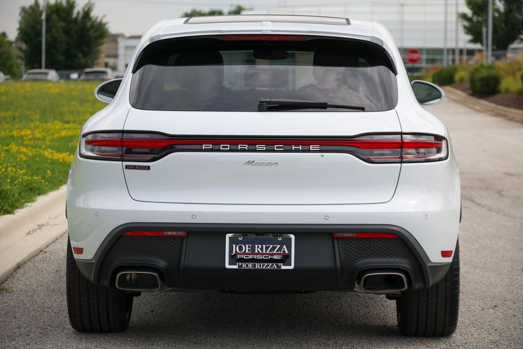 2026 Porsche Macan Base