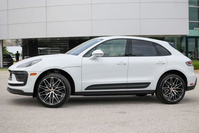 2026 Porsche Macan Base