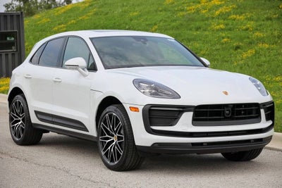 2026 Porsche Macan Base