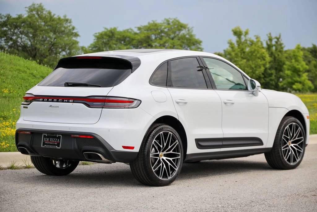 2026 Porsche Macan Base