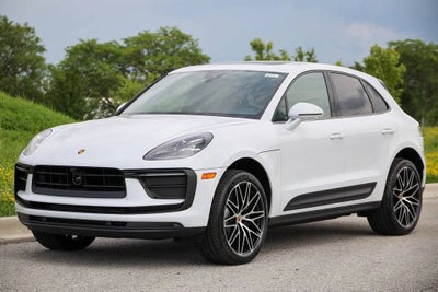 2026 Porsche Macan Base