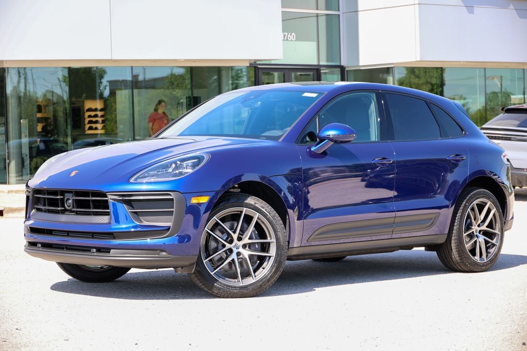 2026 Porsche Macan Base