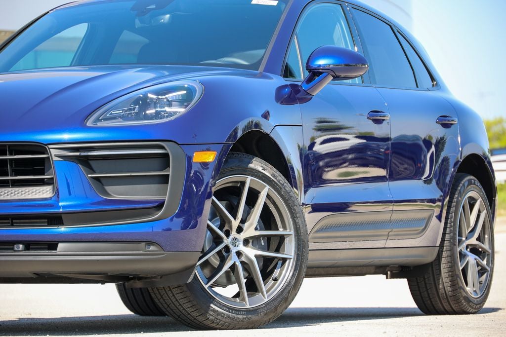2026 Porsche Macan Base