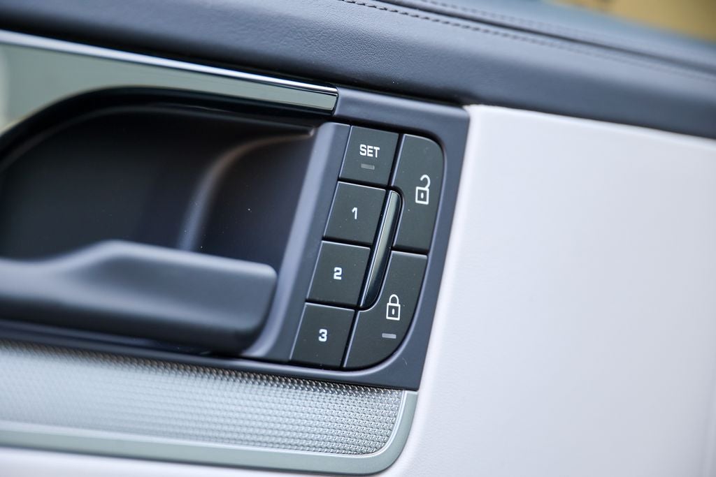2026 Porsche Cayenne Base