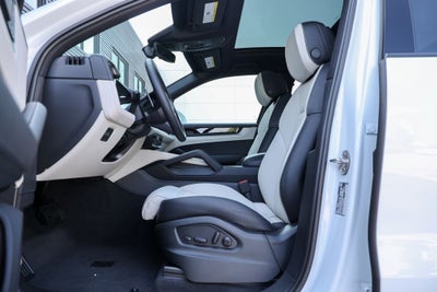2026 Porsche Cayenne Base