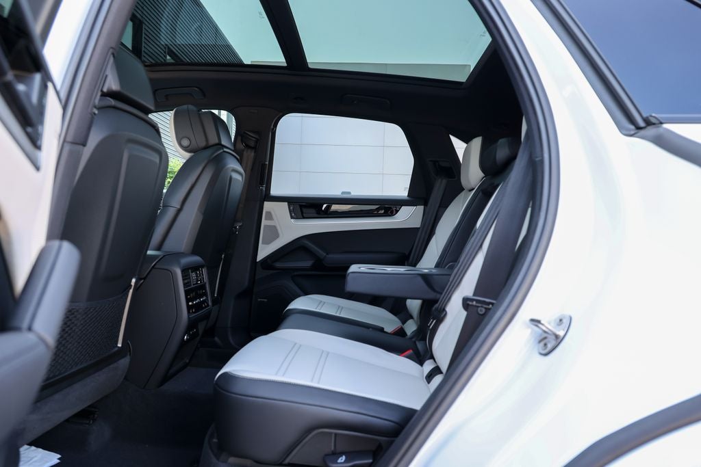2026 Porsche Cayenne Base