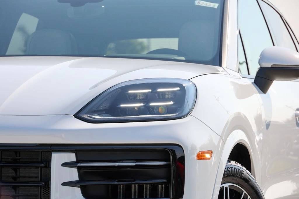 2026 Porsche Cayenne Base