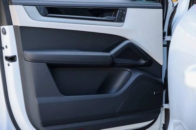 2026 Porsche Cayenne Base