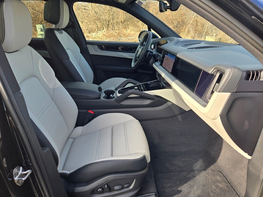 2026 Porsche Cayenne Base