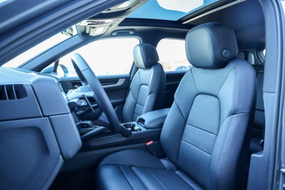 2026 Porsche Cayenne Base