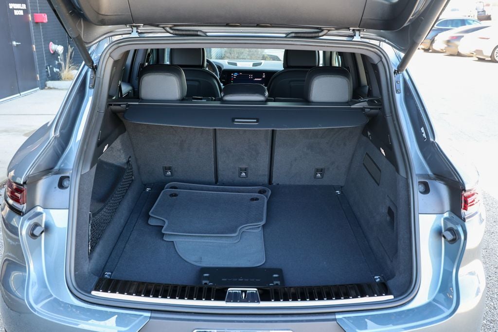 2026 Porsche Cayenne Base