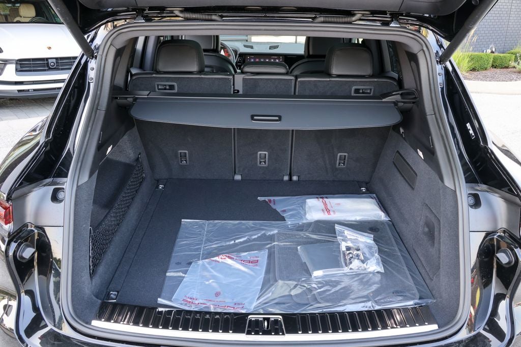 2026 Porsche Cayenne Base
