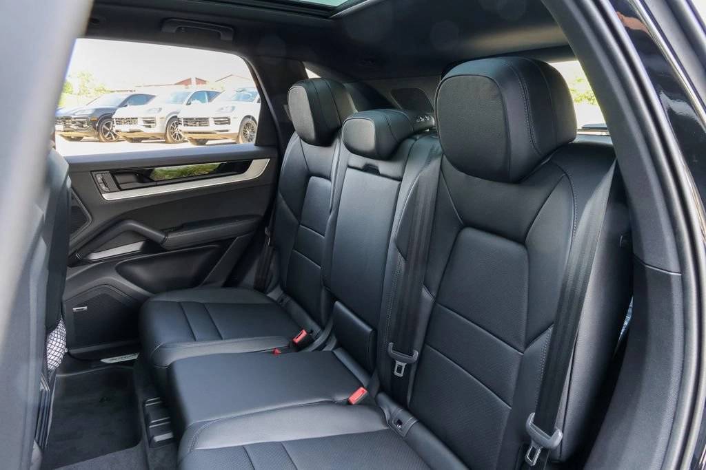 2026 Porsche Cayenne Base