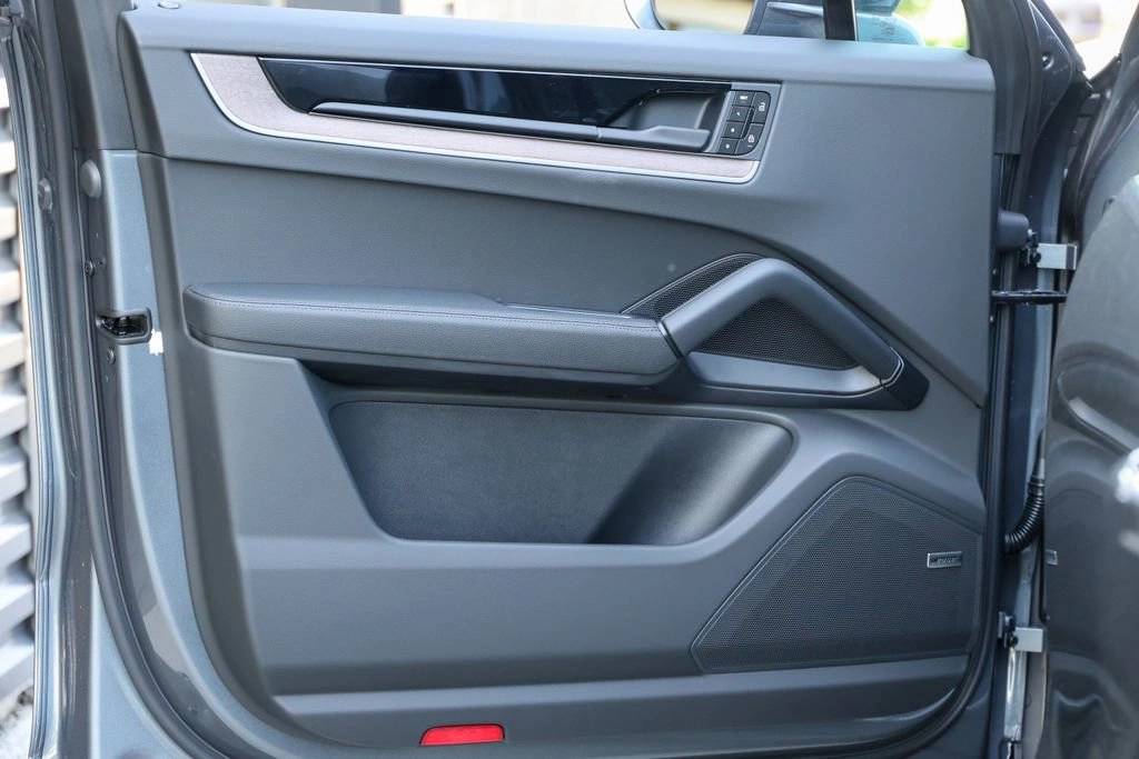 2026 Porsche Cayenne Base