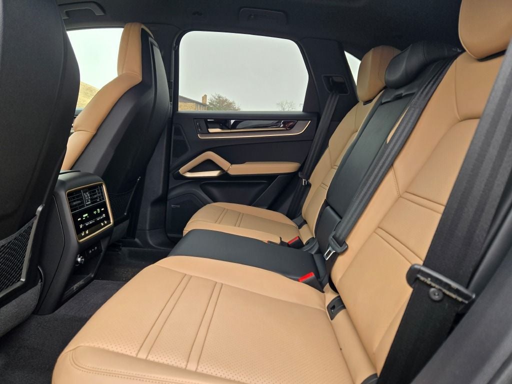 2026 Porsche Cayenne Base