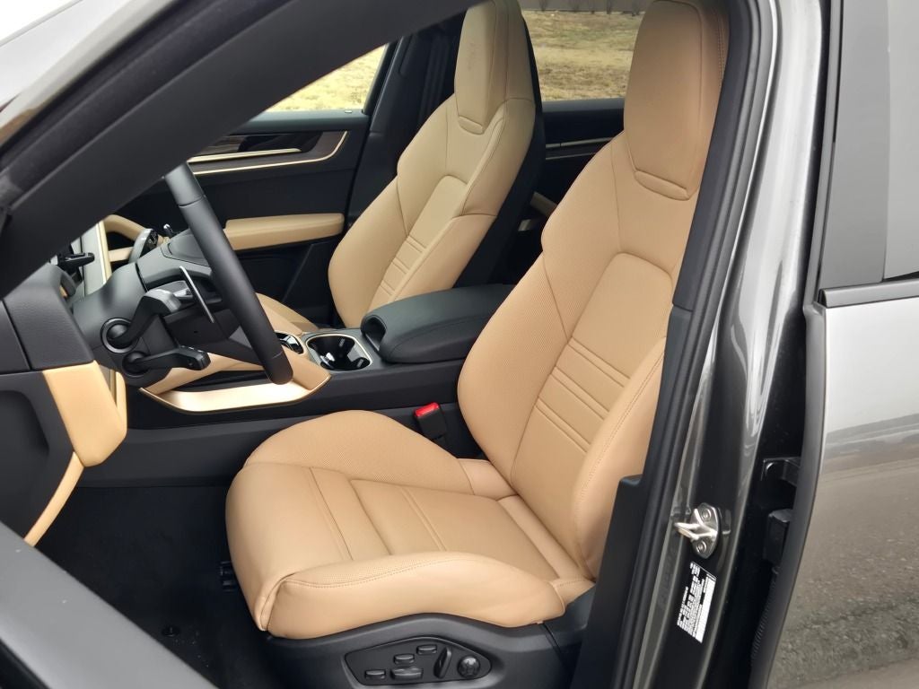 2026 Porsche Cayenne Base