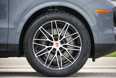 2026 Porsche Cayenne Base