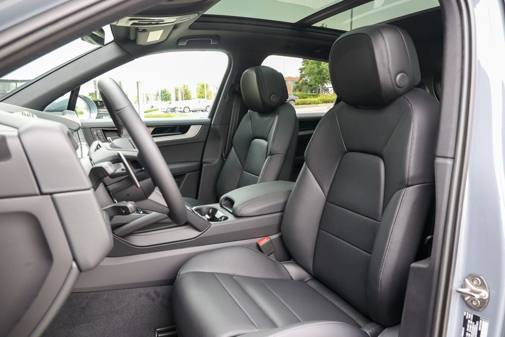 2026 Porsche Cayenne Base