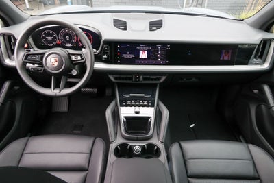 2026 Porsche Cayenne Base