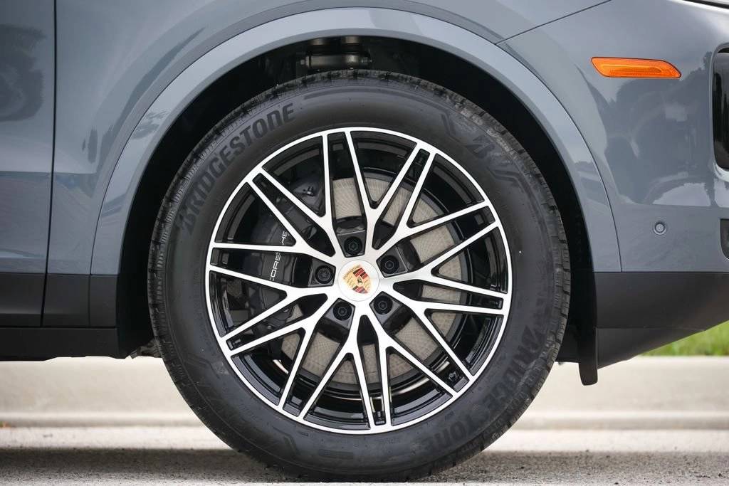 2026 Porsche Cayenne Base