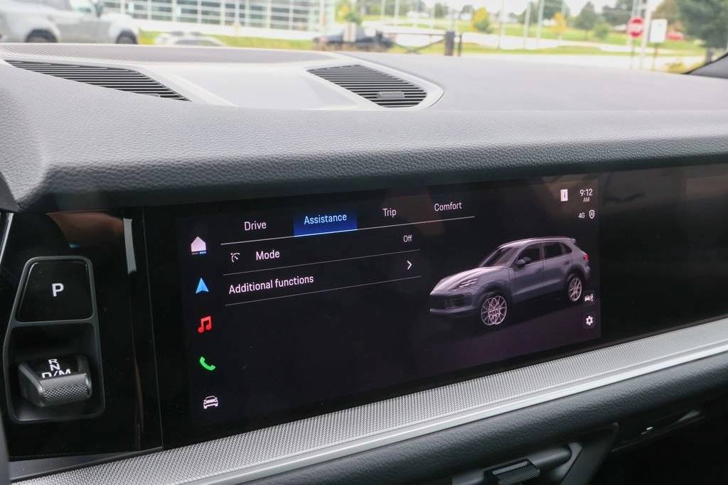 2026 Porsche Cayenne Base