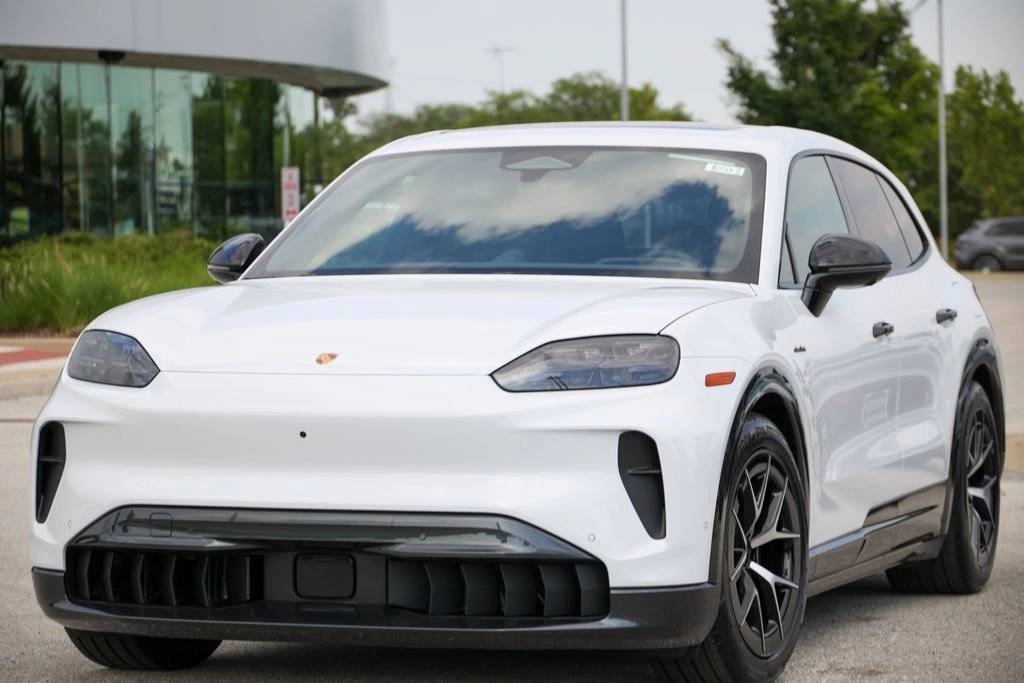 2026 Porsche Cayenne Base