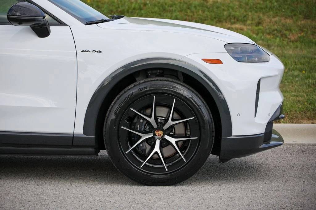2026 Porsche Cayenne Base