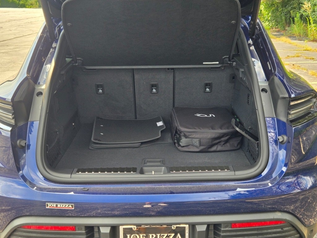 2025 Porsche Macan Electric 4