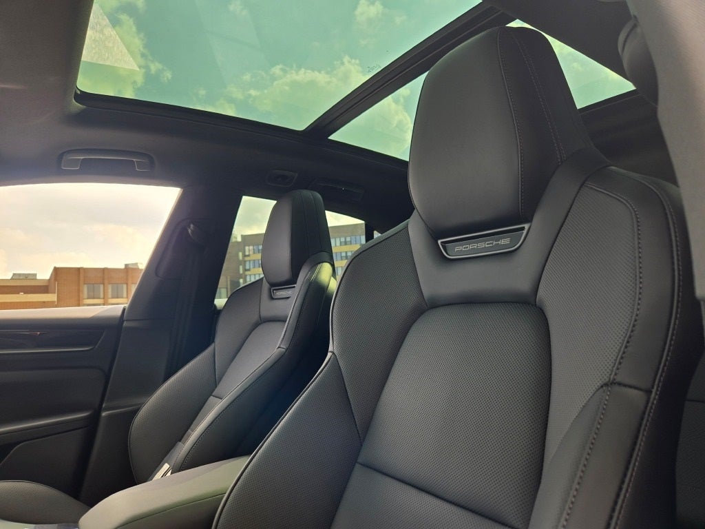 2025 Porsche Macan Electric 4