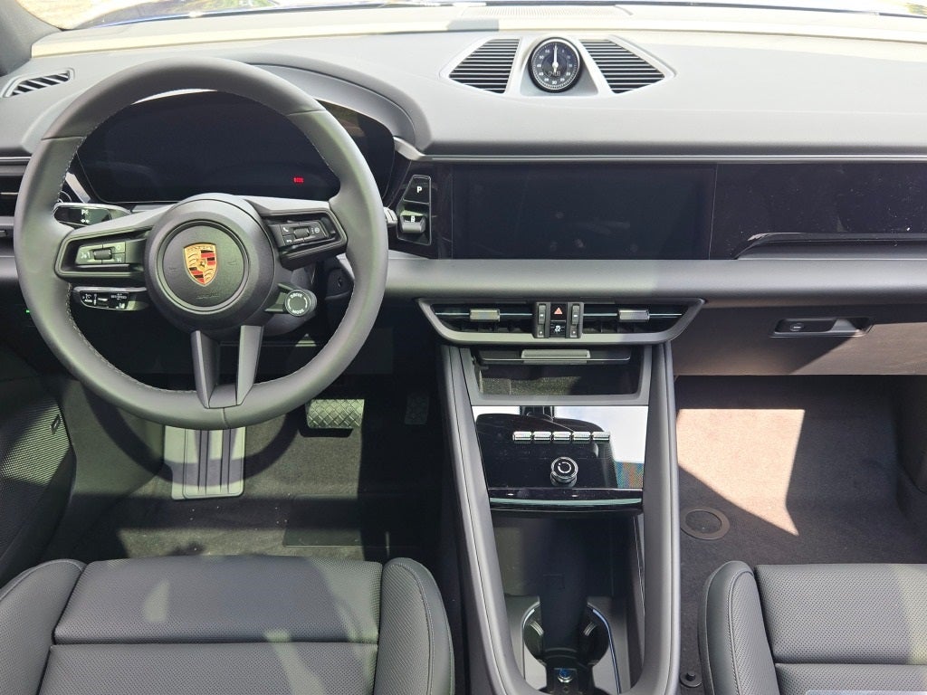 2025 Porsche Macan Electric 4