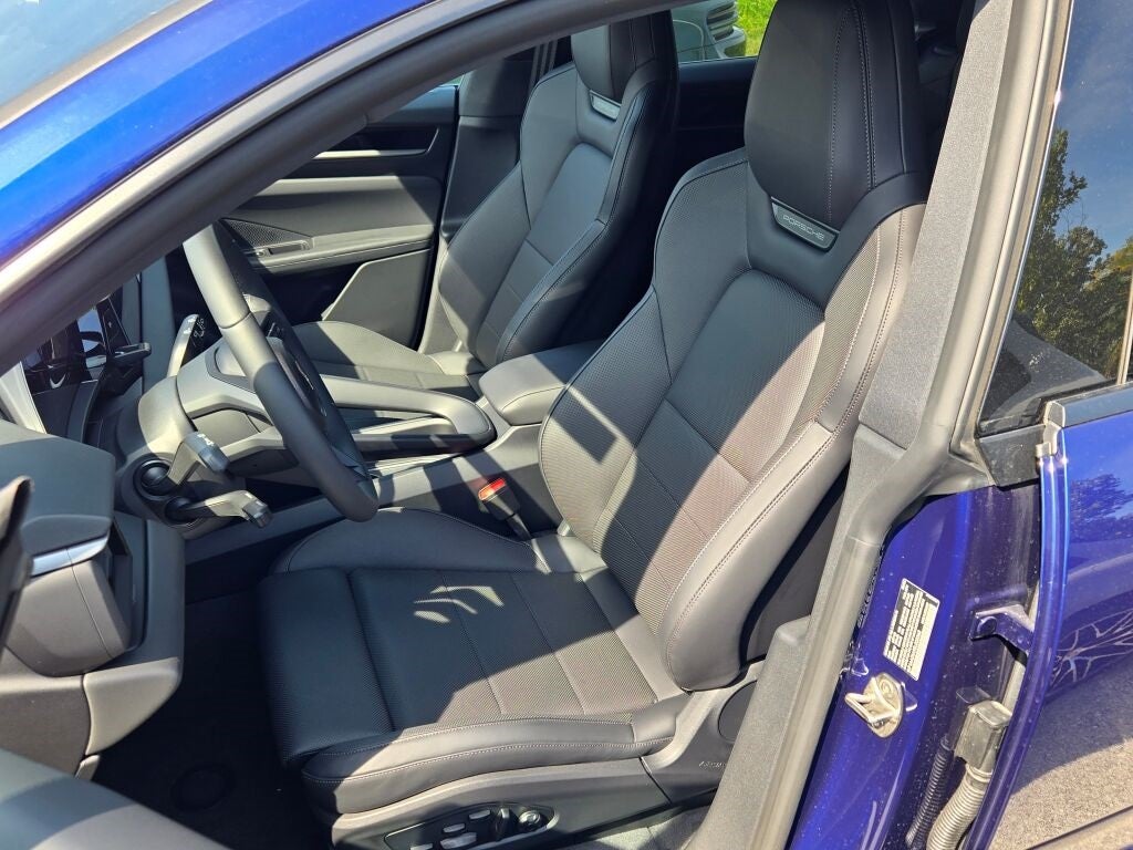 2025 Porsche Macan Electric 4