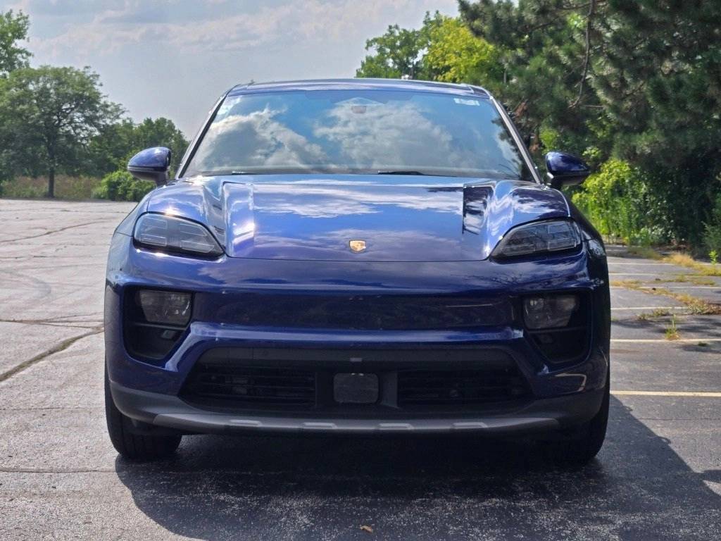2025 Porsche Macan Electric 4