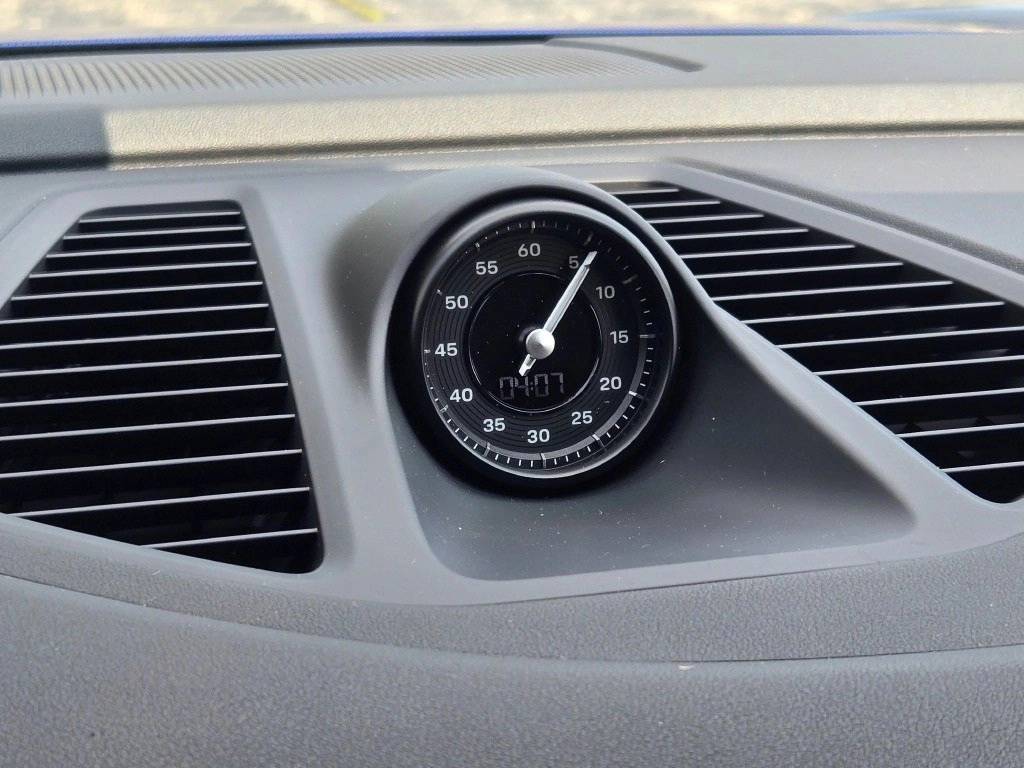 2025 Porsche Macan Electric 4