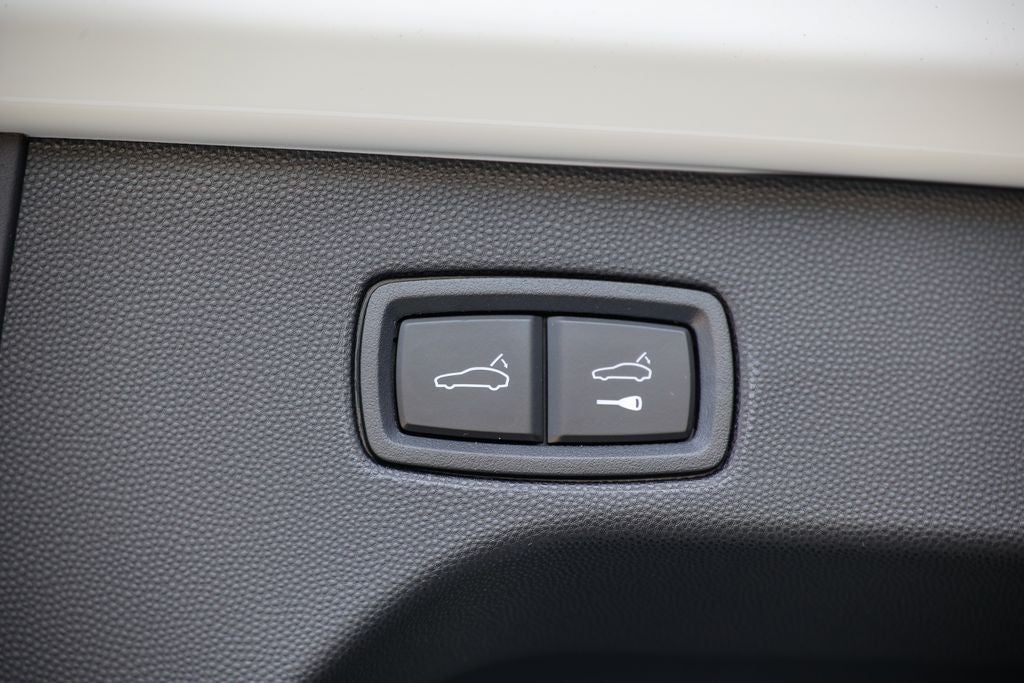 2026 Porsche Macan Electric 4