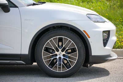 2026 Porsche Macan Electric 4