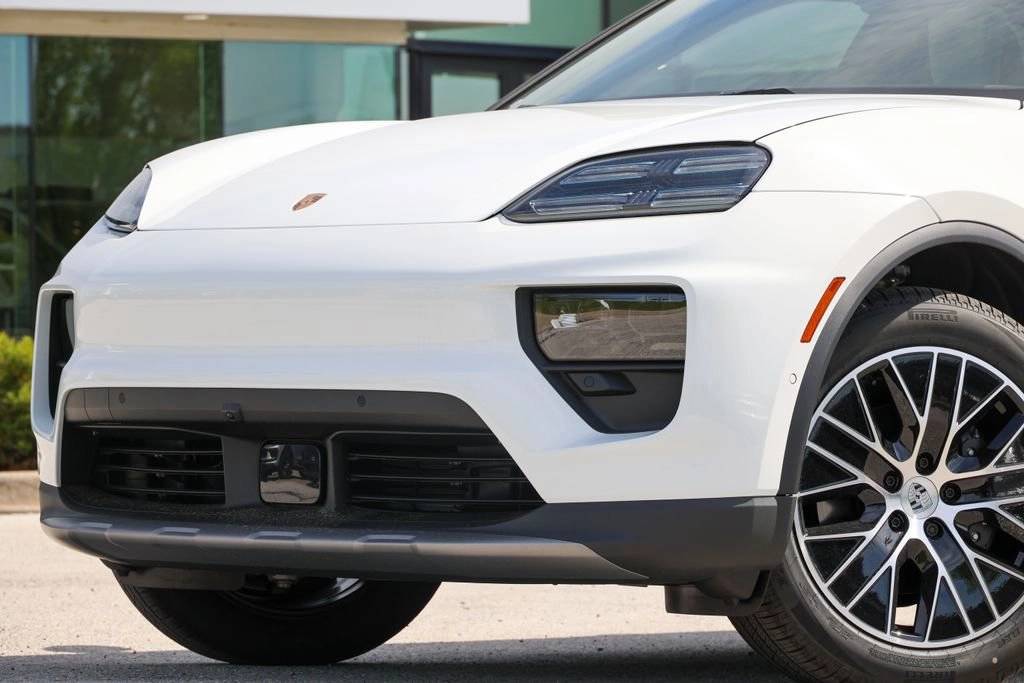 2026 Porsche Macan Electric 4