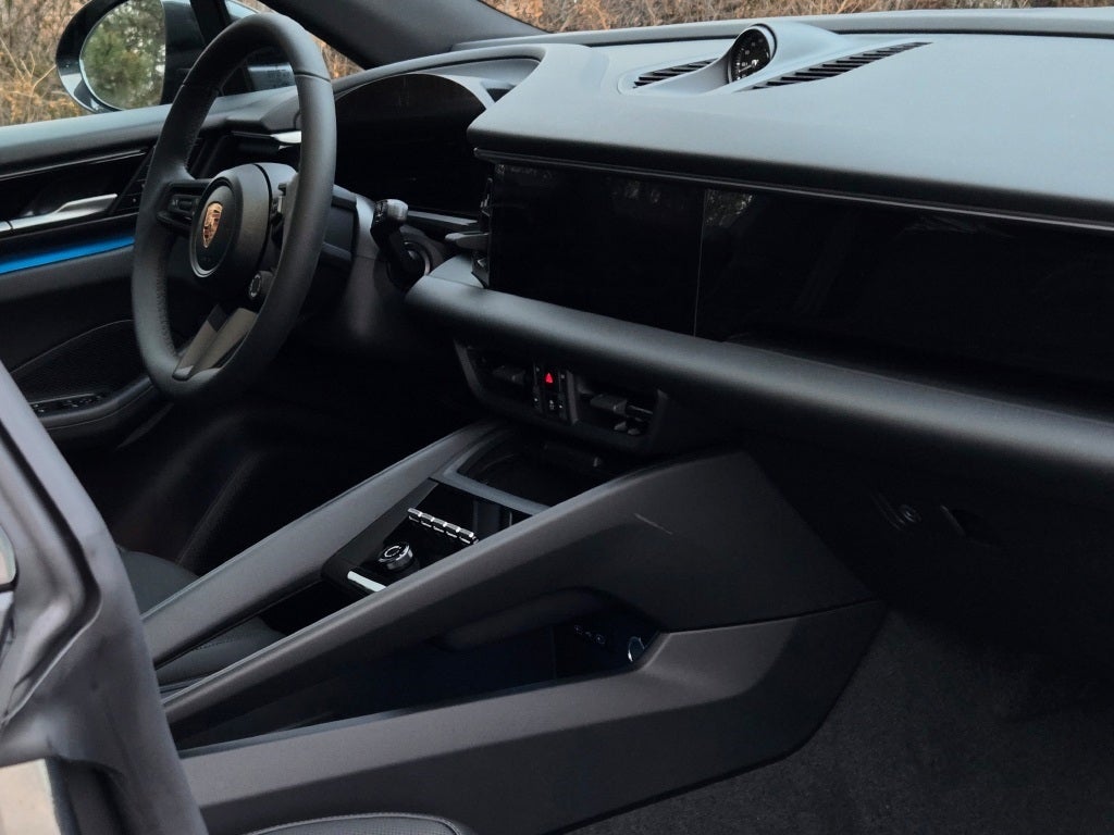 2025 Porsche Macan Electric 4S