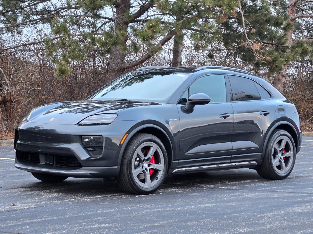2025 Porsche Macan Electric 4S