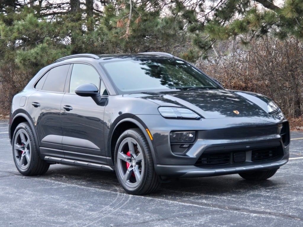 2025 Porsche Macan Electric 4S