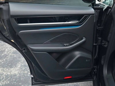 2025 Porsche Macan Electric 4S