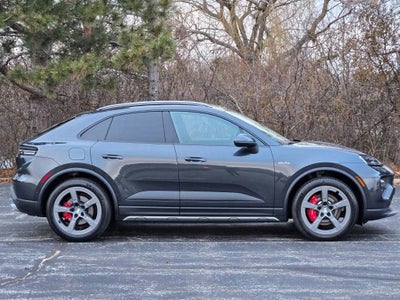 2025 Porsche Macan Electric 4S